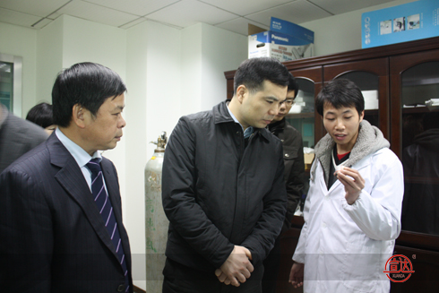 省经信委副主任吴家曦一行莅临华体官方调研指导