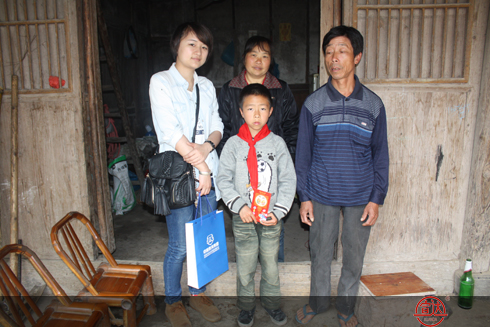 华体官方再赴永嘉山区小学结对帮扶
